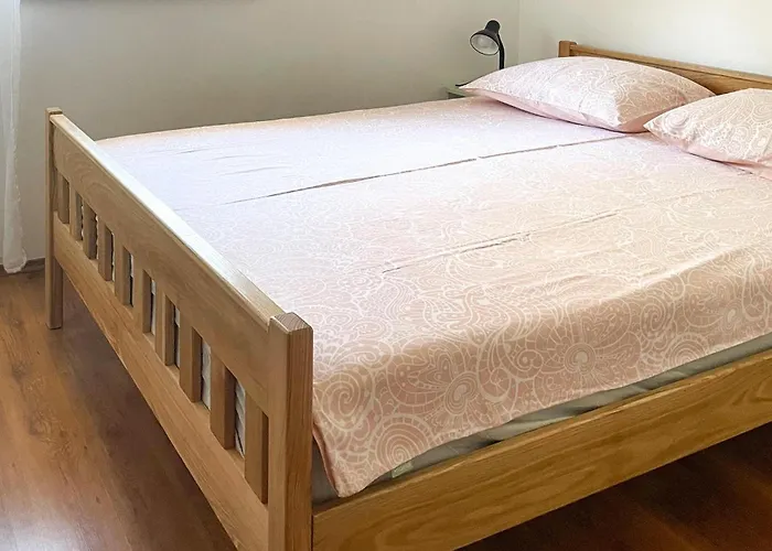 Апартаменты 2 Bedroom Cozy In *